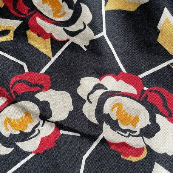 One shoulder long sleeve blouse frill down one side cute design Sz M - Picture 7 of 9